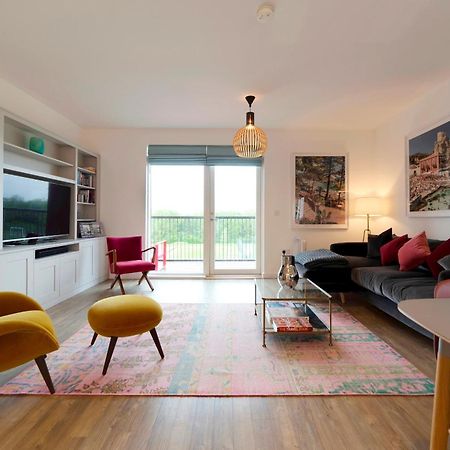 Pass The Keys Stunning And Spacious Modern Flat - Own Car Park Кембридж Экстерьер фото